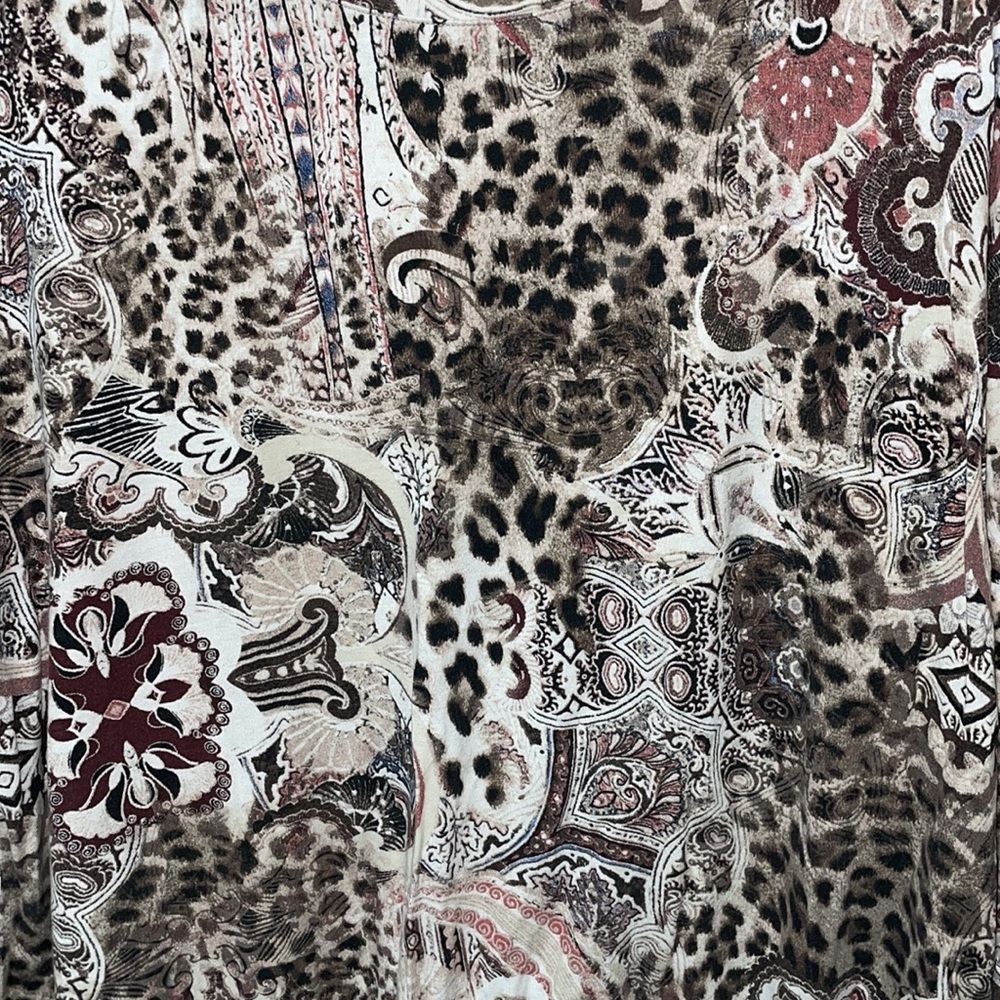 Chico’s leopard cheetah cat print boho top abstract art lace - Picture 3 of 4